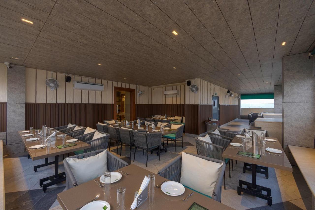 Hotel Bay Laurel Retreat فريد آباد المظهر الخارجي الصورة
