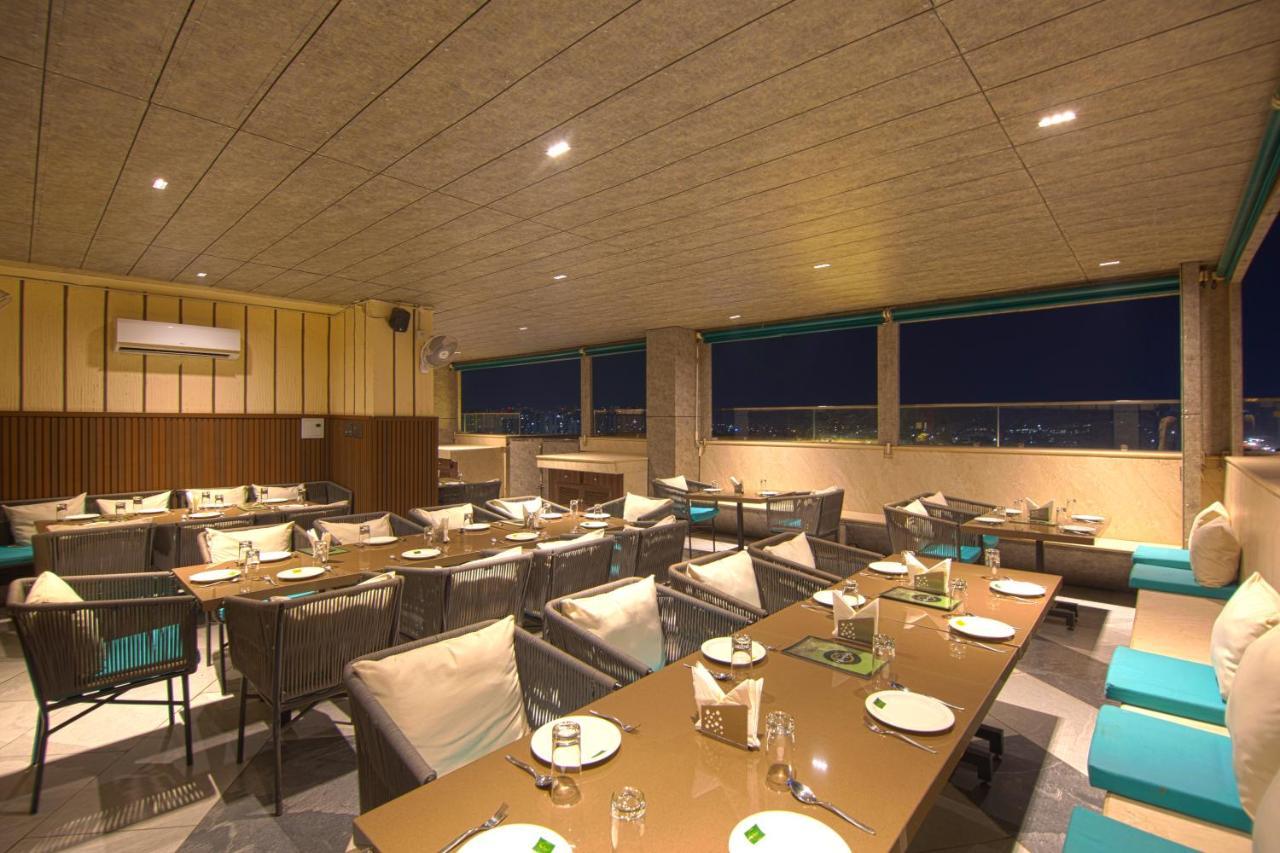 Hotel Bay Laurel Retreat فريد آباد المظهر الخارجي الصورة